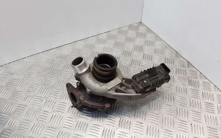 AX2Q6K682CA Land Rover Range Rover Sport L320 Turbina