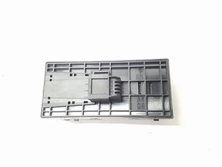 Audi A4 S4 B8 8K (2007 - 2011) 8K0959851D Кнопка стеклоподъемников — фото 4