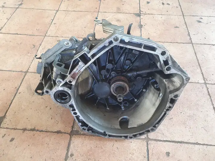 Nissan Juke I F15 (2010 - 2018) 7701700601 Механическая коробка передач, 6 передач — фото 1