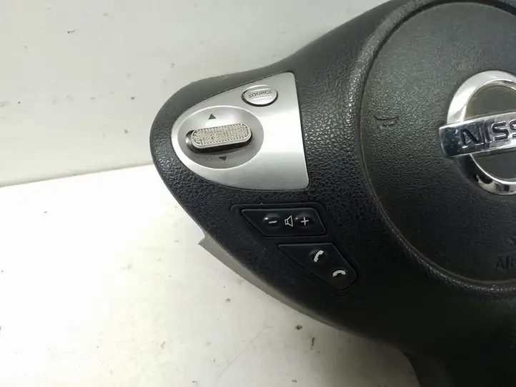 Nissan Juke I F15 (2010 - 2018) NK70S1A10 Подушка безопасности руля — фото 3