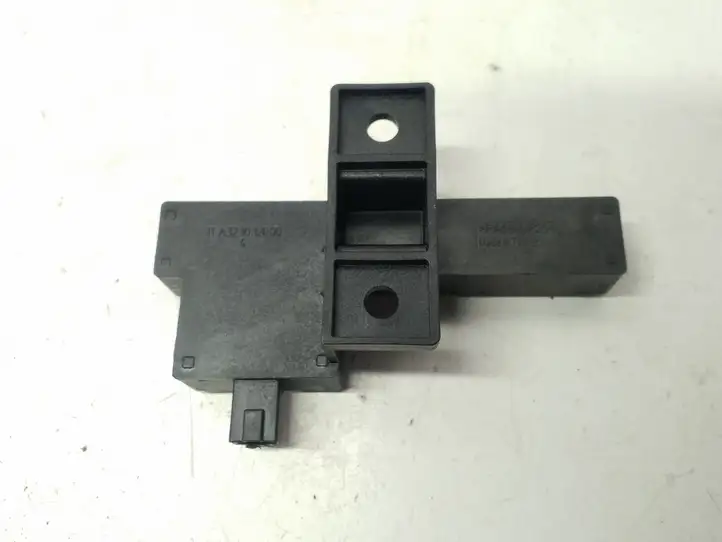 Audi A6 C7 (2011 - 2014) 8K0907247 Антенна системы Keyless — фото 4