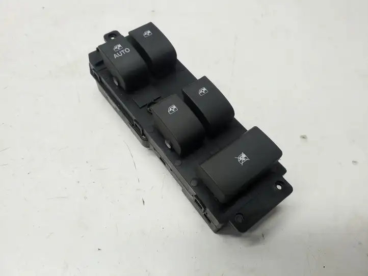 Chevrolet Captiva (2013 - 2016) 202006613 Блок кнопок стеклоподъемников — фото 1