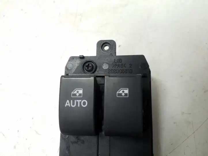 Chevrolet Captiva (2013 - 2016) 202006613 Блок кнопок стеклоподъемников — фото 4