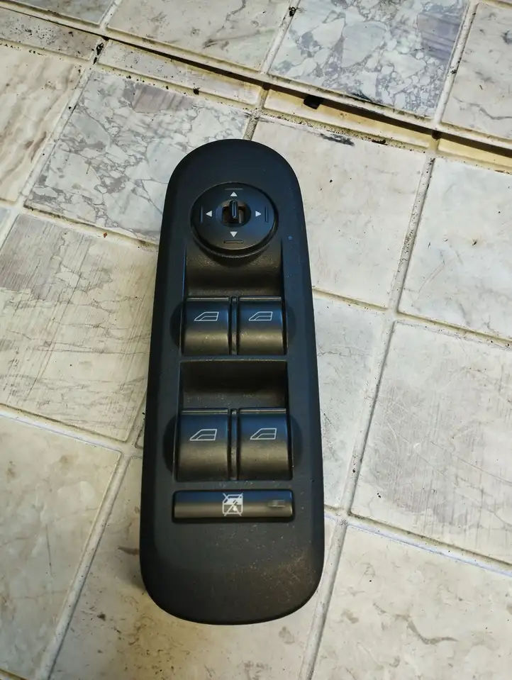 Ford S-MAX (2006 - 2010) 6M2T14A132AE Кнопка стеклоподъемников — фото 1