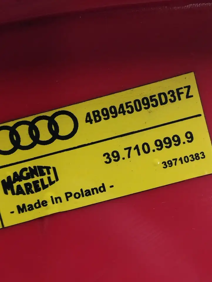 Audi A6 S6 C5 4B (1997 - 2001) 4B9945095D Задний фонарь в кузове — фото 2