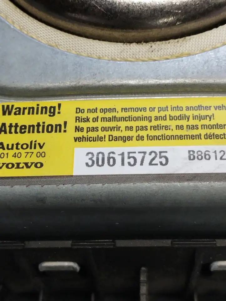 Volvo V50 (2004 - 2008) 30615725 Подушка безопасности руля — фото 3