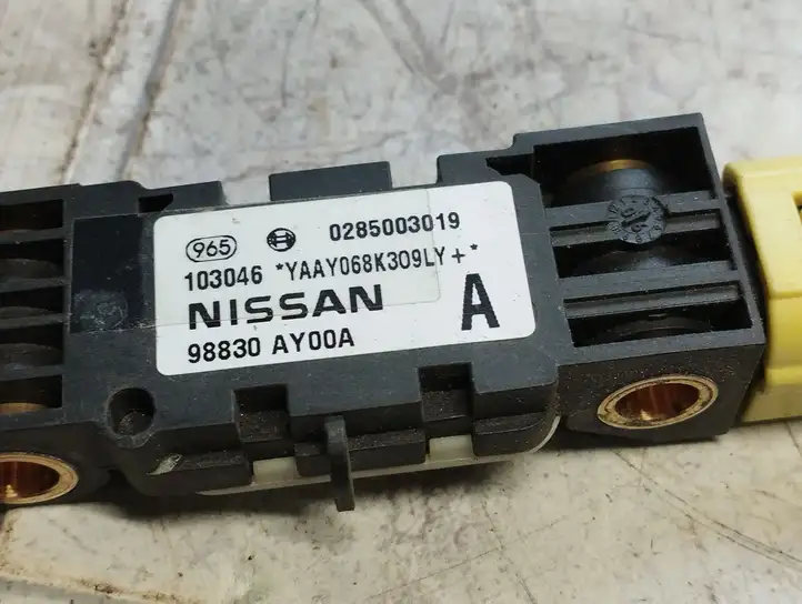 Nissan Note (E11) (2006 - 2014) 0285003019 Датчик удара SRS — фото 2