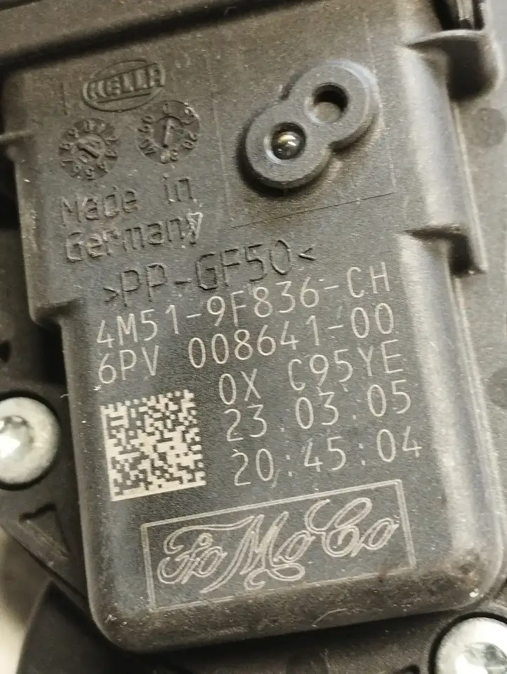 Volvo V50 (2004 - 2008) 4M519F836CH Педаль акселератора — фото 6