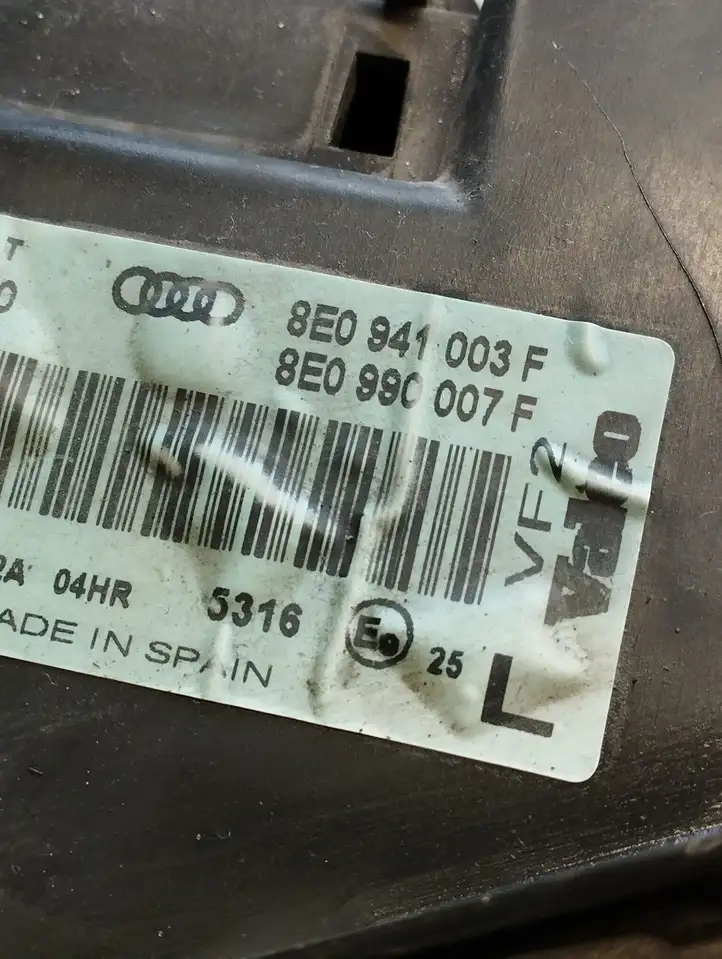Audi A4 S4 B6 8E 8H (2000 - 2006) 8E0941003F Передняя фара — фото 7