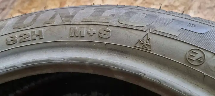 Toyota Yaris (2014 - 2019) Зимняя шина R16 — фото 4