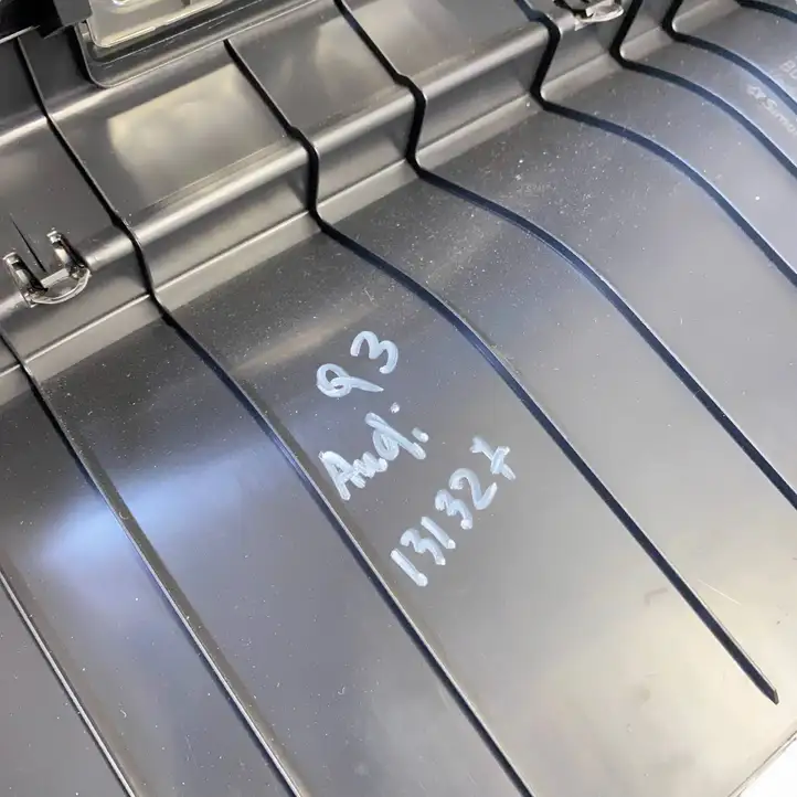 Audi Q3 F3 (2018 - ) 83A864483B Отделка порога багажника — фото 7