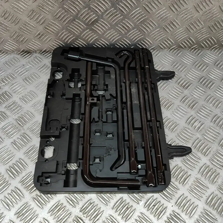 Toyota Land Cruiser (J150) (2009 - ) 0912060220 Прочие детали салона — фото 6