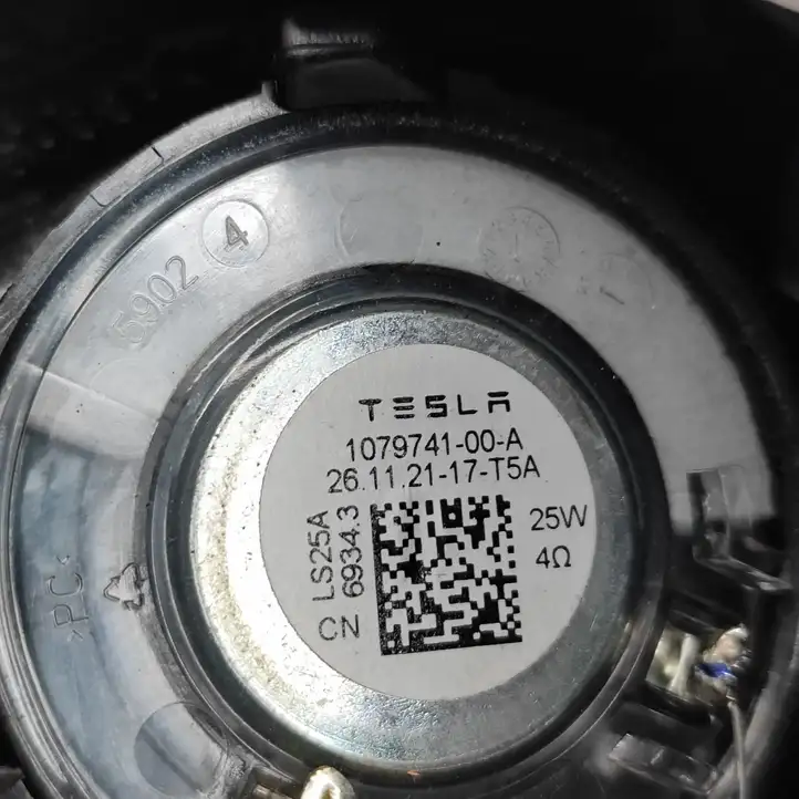 Tesla Model Y (2019 - 2024) 149820500B Динамики передних дверей — фото 10