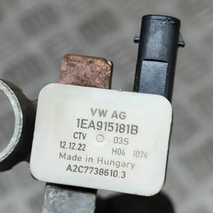 Volkswagen ID.4 (2020 - ) 1EA915181B Минусовой провод аккумулятора — фото 7