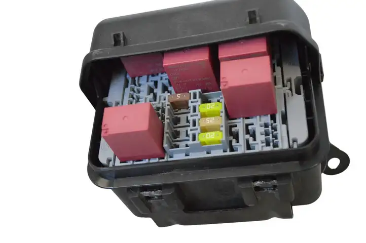 Alfa Romeo Stelvio Type 949 (2017 - ) A878 Блок предохранителей (комплект) — фото 5