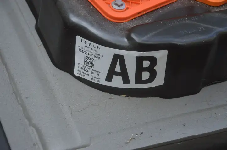 Tesla Model 3 (2017 - 2023) 110442300N Аккумулятор гибридного / электрического автомобиля — фото 11