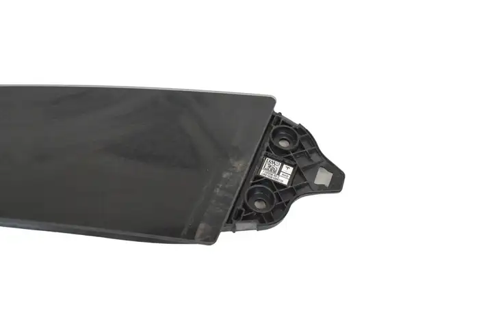 Tesla Model 3 (2017 - 2023) 110043700E Накладка стекла передней двери — фото 3