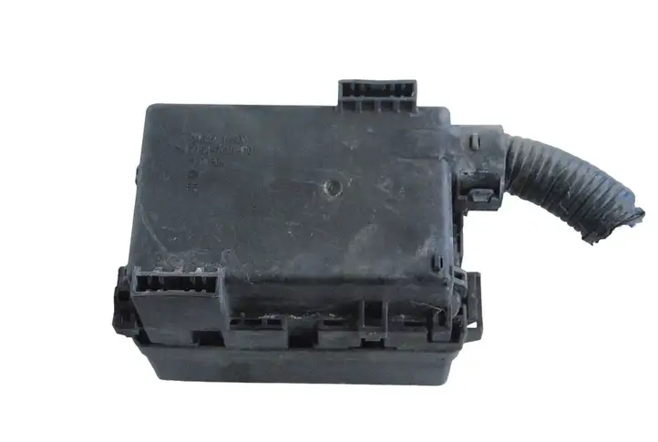 Nissan Juke I F15 (2010 - 2018) Блок предохранителей (комплект) — фото 4