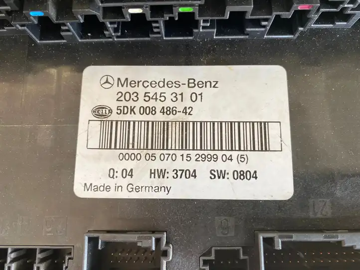Mercedes-Benz C W203 (2000 - 2007) 2035453101 Блок предохранителей — фото 5