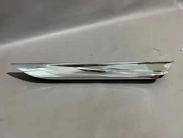 BMW 6 F12 F13 (2010 - 2018) 51137370395 Решетка в крыле — фото 1