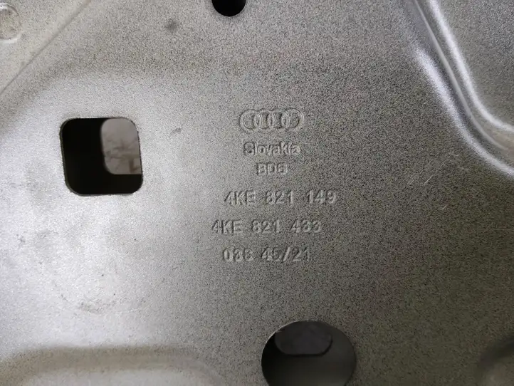 Audi e-tron (2018 - ) 4KE821467 Крепление крыла — фото 3