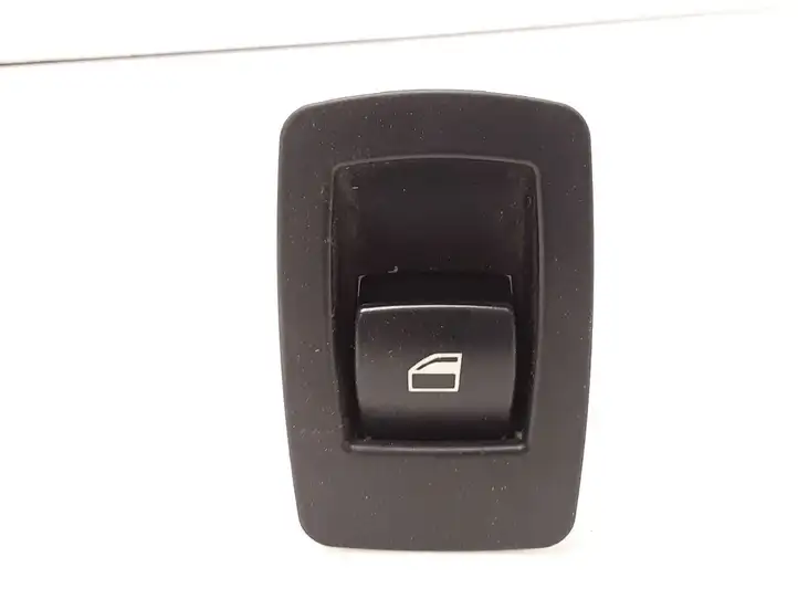BMW 5 E60 E61 (2004 - 2010) 9113773 Кнопка стеклоподъемников — фото 1