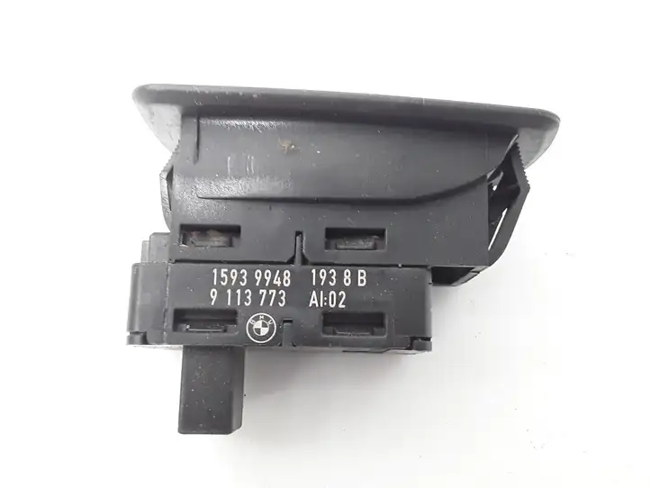 BMW 5 E60 E61 (2004 - 2010) 9113773 Кнопка стеклоподъемников — фото 2