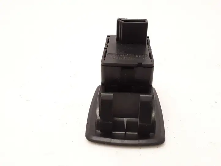 BMW 5 E60 E61 (2004 - 2010) 9113773 Кнопка стеклоподъемников — фото 5