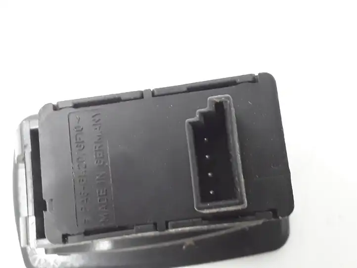 BMW 5 E60 E61 (2004 - 2010) 9113773 Кнопка стеклоподъемников — фото 7