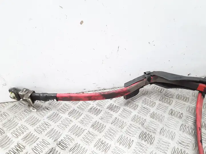 BMW 5 E60 E61 (2004 - 2010) 9176953 Плюсовой провод аккумулятора — фото 3