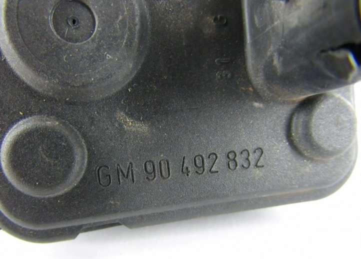 90492832 Opel Omega B1 Žibintų aukščio reguliavimo varikliukas