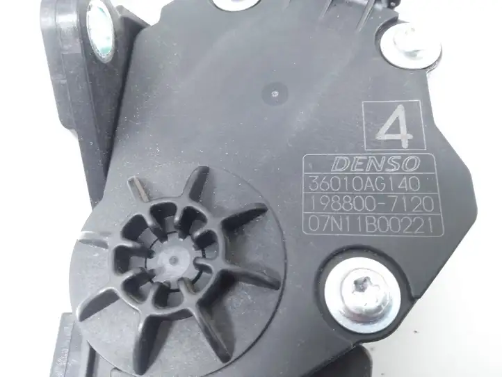 Subaru Legacy (1999 - 2003) 36010AG140 Педаль акселератора — фото 3