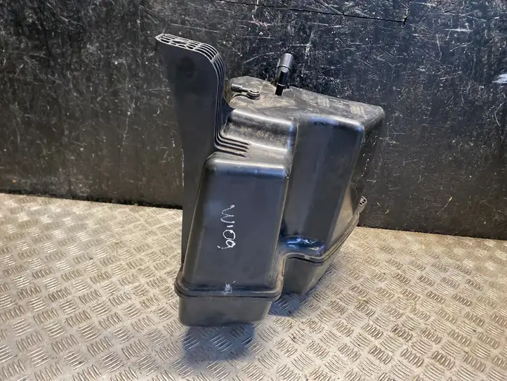 Mercedes-Benz Sprinter W907 W910 (2018 - ) A9104706900 Бак AdBlue — фото 3