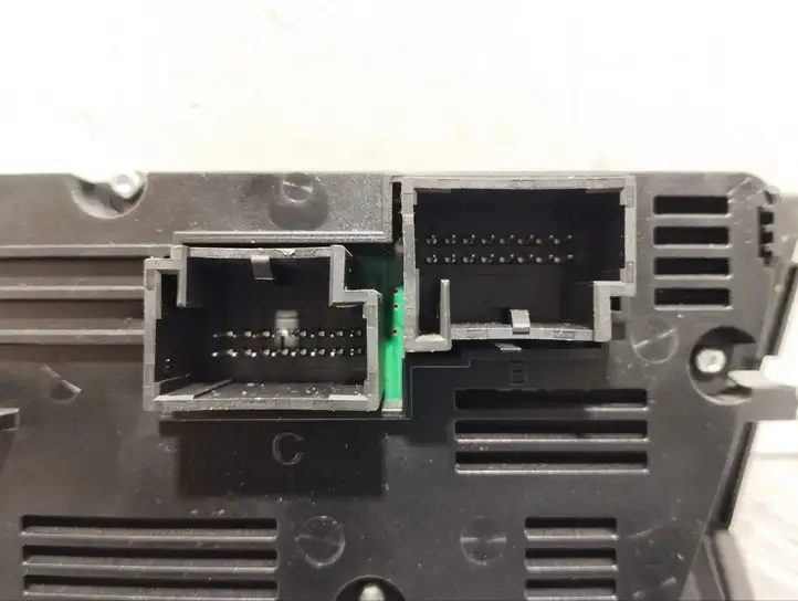 Audi A6 C7 (2011 - 2014) 4G0820043L Кнопка кондиционера — фото 10