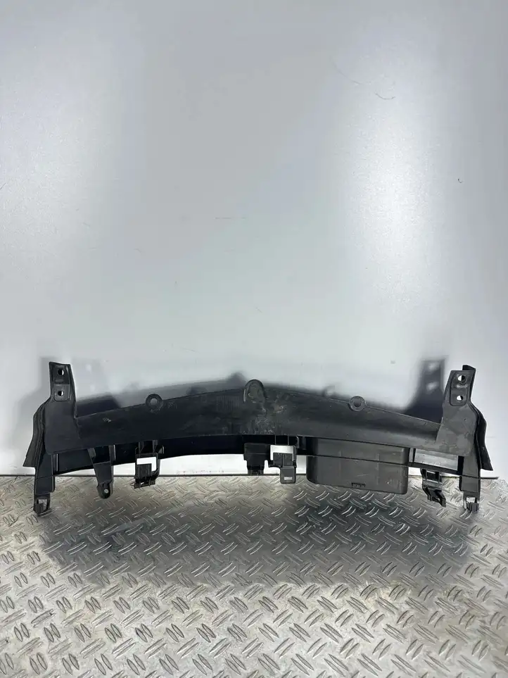 Mercedes-Benz GLC X253/C253 (2015 - ) A2535001100 Верхняя панель радиатора — фото 2