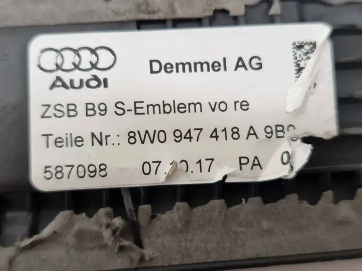 Audi A4 S4 B9 (2015 - 2019) 8W0947418A Отделка переднего порога — фото 7
