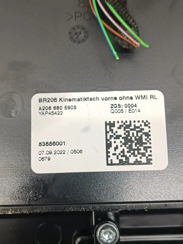 Mercedes-Benz C W206 (2021 - ) A2066805905 Ящик центральной консоли — фото 3