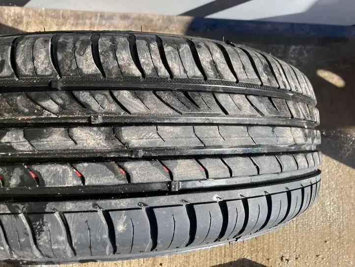 Volkswagen Caddy (2010 - 2015) Летние шины R15 — фото 4
