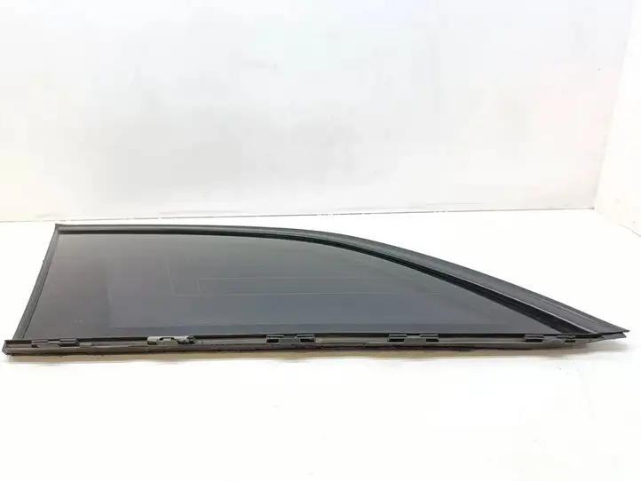 Mercedes-Benz C W204 (2007 - 2014) A2046701112 Заднее боковое стекло — фото 5