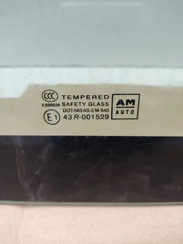 Renault Trafic II (X83) (2002 - 2014) 43R001529 Заднее боковое стекло — фото 4