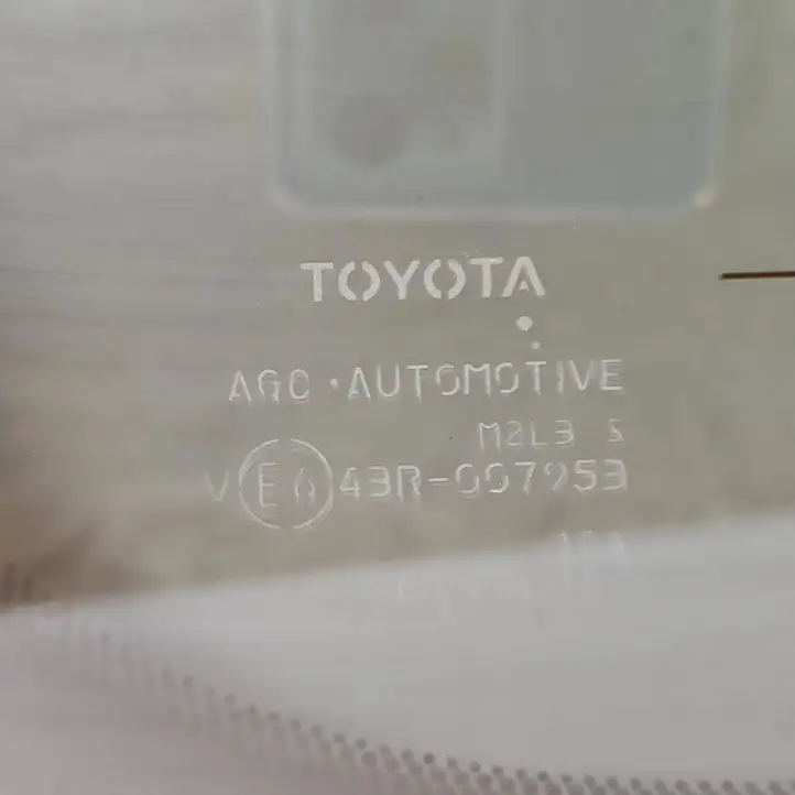 Toyota Land Cruiser (J150) (2009 - ) 6272060D10 Заднее боковое стекло — фото 7