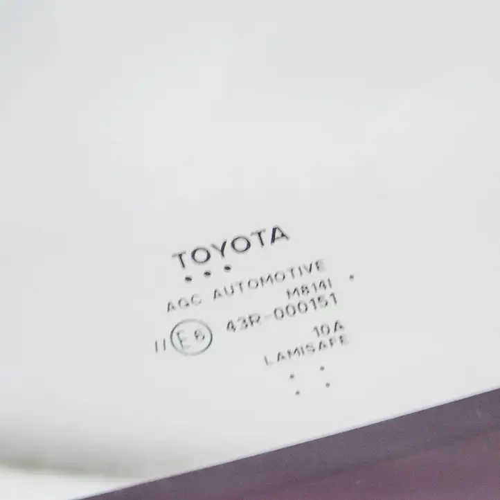 Toyota Prius (XW50) (2015 - ) 43R000151 Переднее стекло — фото 4