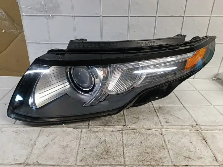 Land Rover Evoque I (2011 - 2015) BJ3213W030K Передняя фара — фото 1