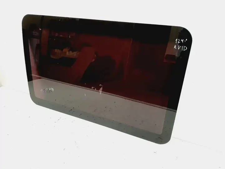 Iveco Daily 35-40.10 (2001 - 2016)  43R00380 Боковое стекло в середине кузова