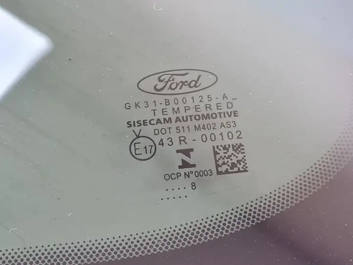 Ford Transit   GK31B00125A Заднее боковое стекло кузова