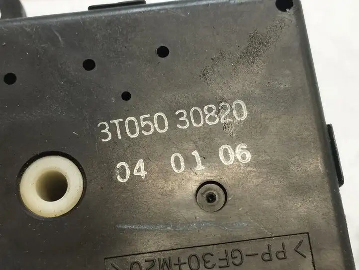 Nissan 3T05030820 Двигатель задвижки потока воздуха — фото 3