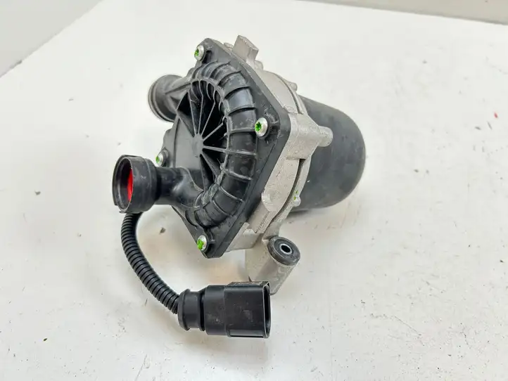 Porsche 911 997 (2004 - 2013)  99760520400 Вторичный воздушный насос