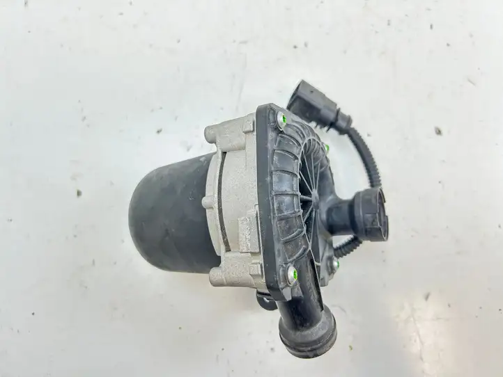 Porsche 911 997 (2004 - 2013)  99760520400 Вторичный воздушный насос