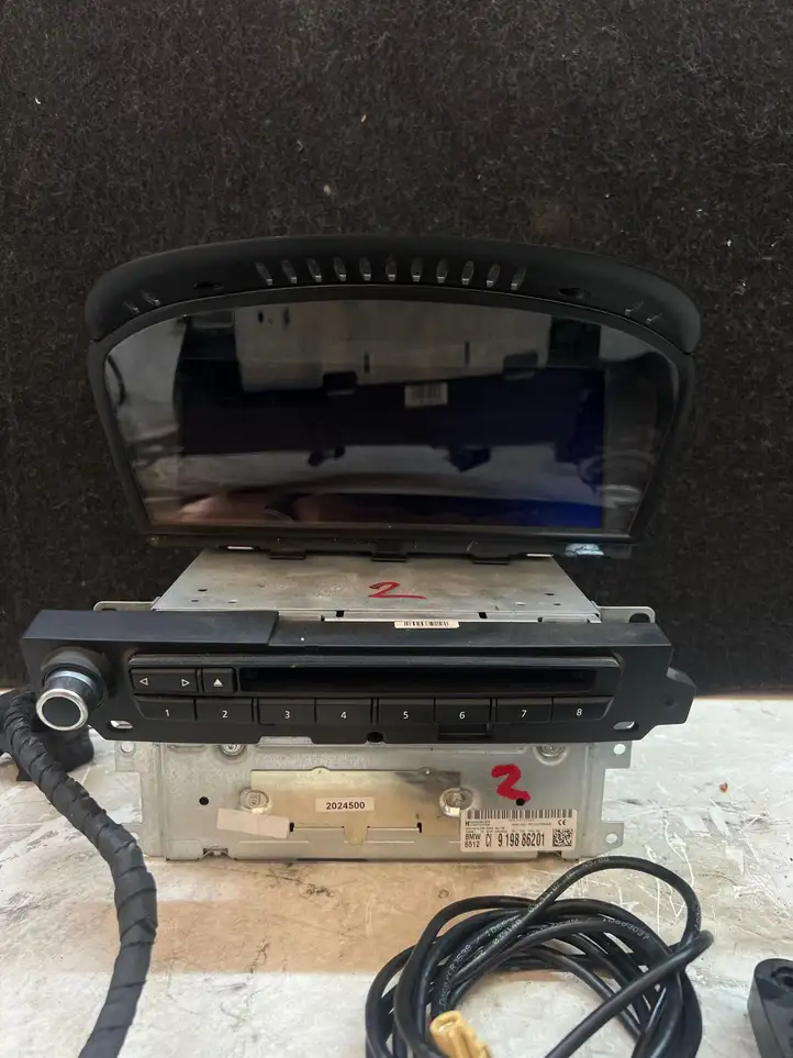 BMW 5 E60 E61   919886201 Радио/ проигрыватель CD/DVD / навигация