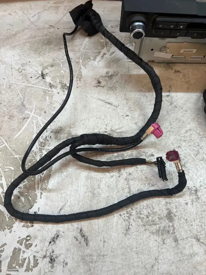 BMW 5 E60 E61   919886201 Радио/ проигрыватель CD/DVD / навигация